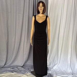 Laundry by Shelli Segal long black fitted dress side ruching maxi
